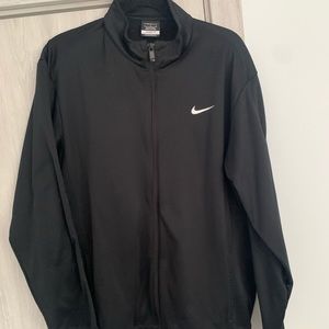 nike therma fit hoodie